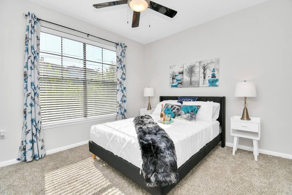 Chic Retreat-Walk To Nrg-Pool Apartamento Houston Exterior foto